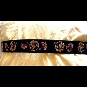 White House Black Market belt